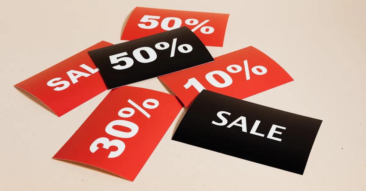 How to Choose the Right Outdoor Signage Material